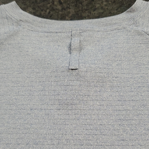 lululemon Light Blue/Gray Men's Short Sleeve Tee - Picture 4 of 5